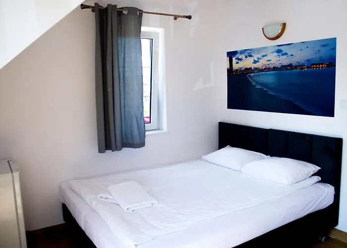 Πανσιόν Bryza Rewa